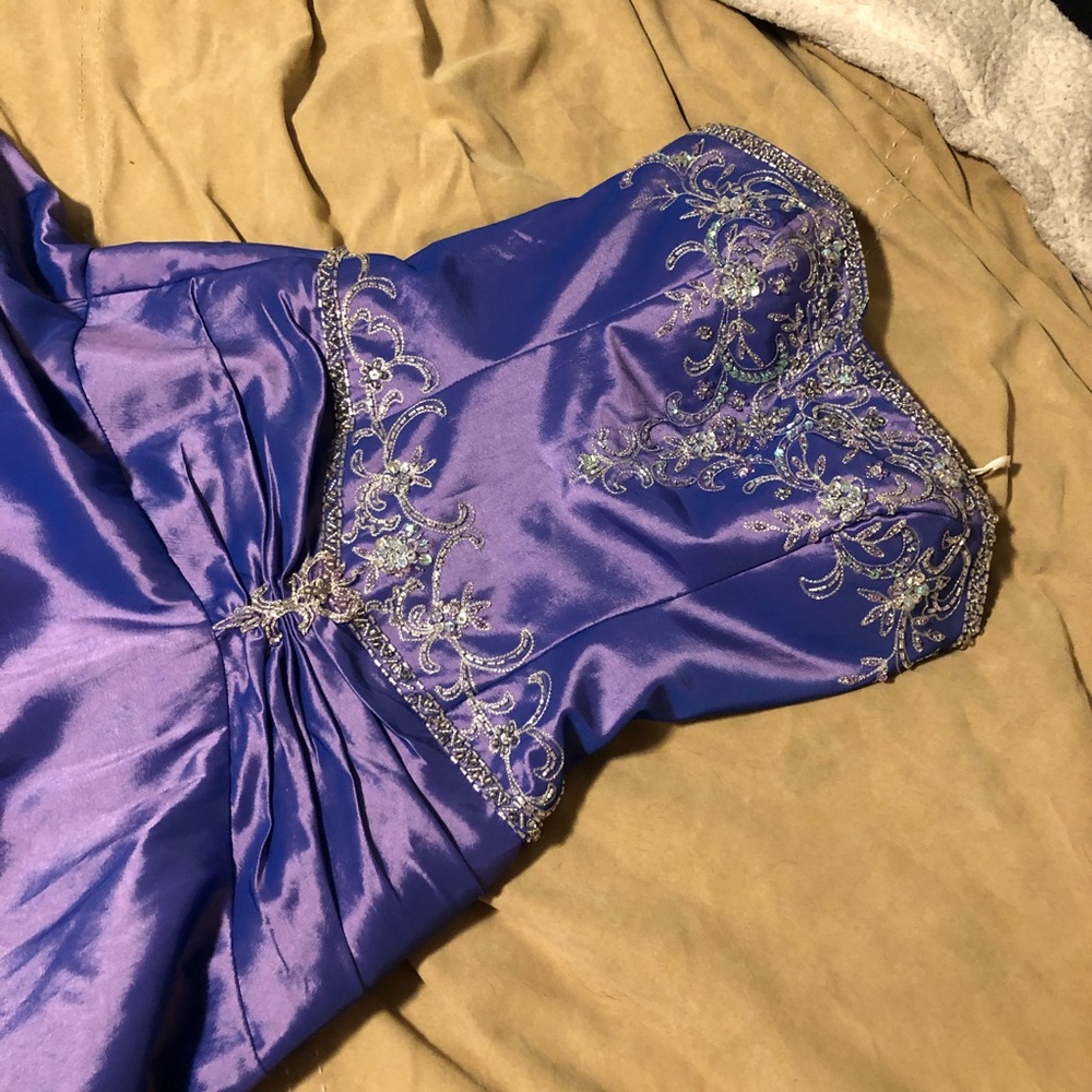 Size 4 corset prom dress
